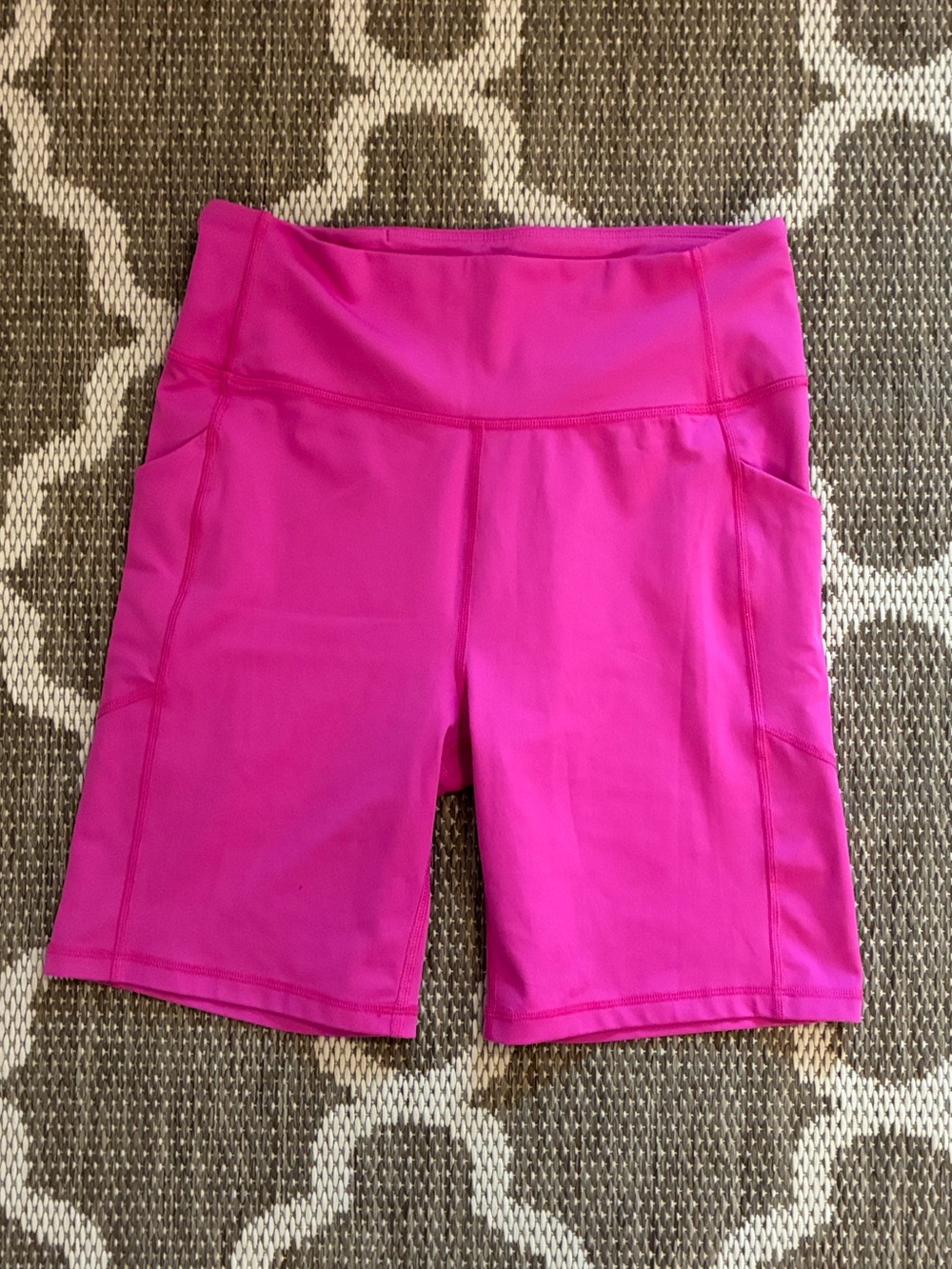 Figs Women's Hot Pink High-Rise Bike Shorts size Large